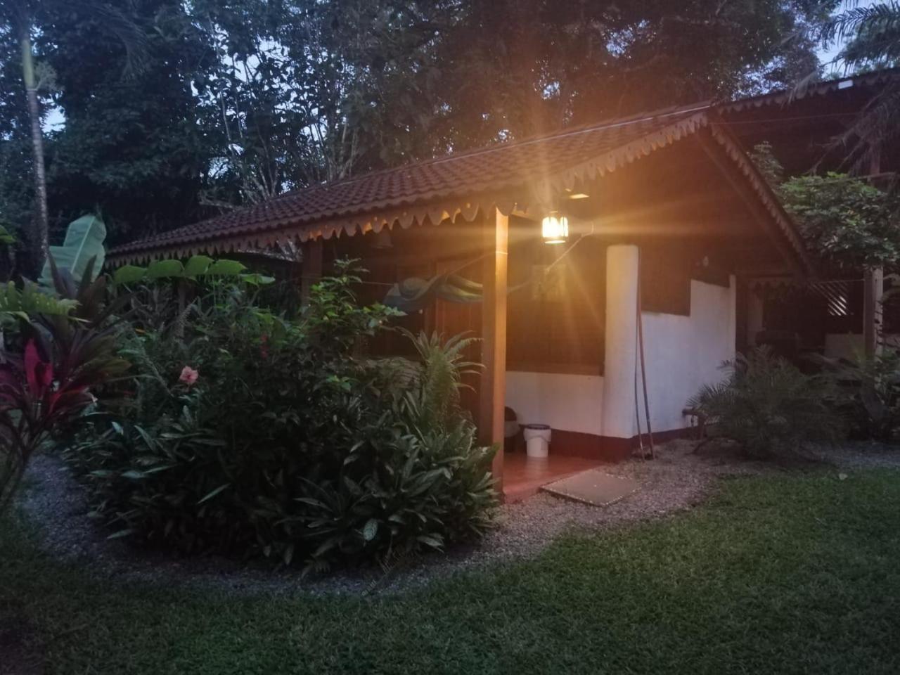 Chalet Y Cabinas Hibiscus Кахуіта Екстер'єр фото